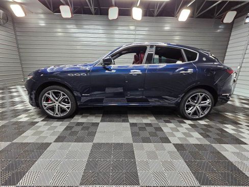 Used 2021 Maserati Levante S GranSport AWD/4WD image 9