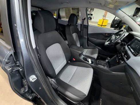 Used 2021 Hyundai Kona SEL AWD/4WD image 16