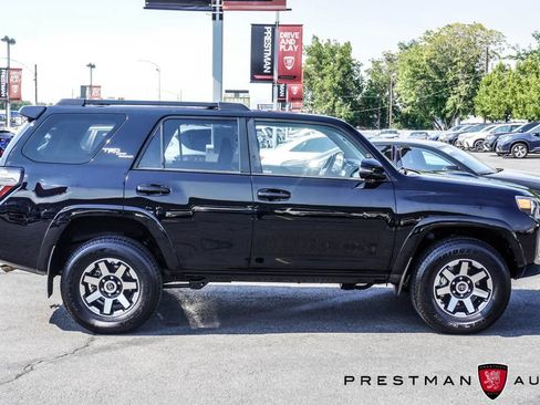 Used 2024 Toyota 4Runner TRD Off-Road Premium AWD/4WD image 23