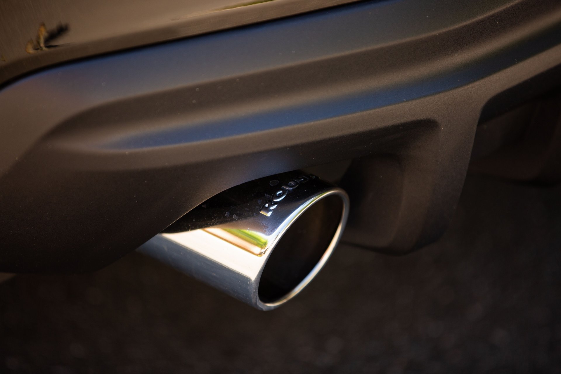 Used 2010 Ford Mustang GT RWD image 18