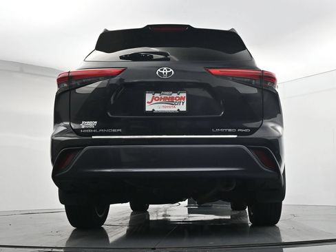 Used 2020 Toyota Highlander Limited AWD/4WD image 38