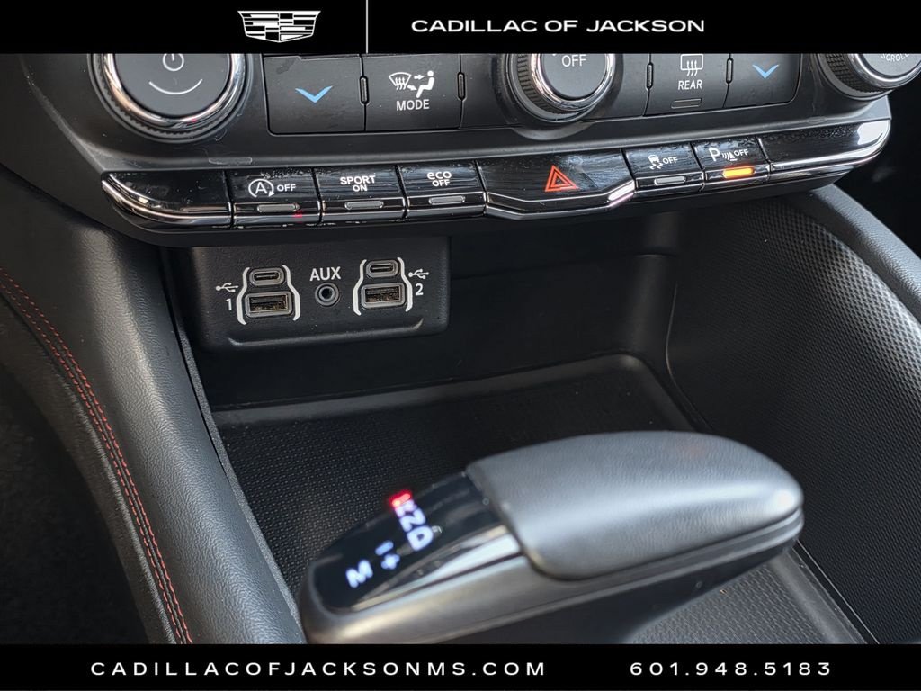 Used 2025 Dodge Durango GT AWD/4WD image 17