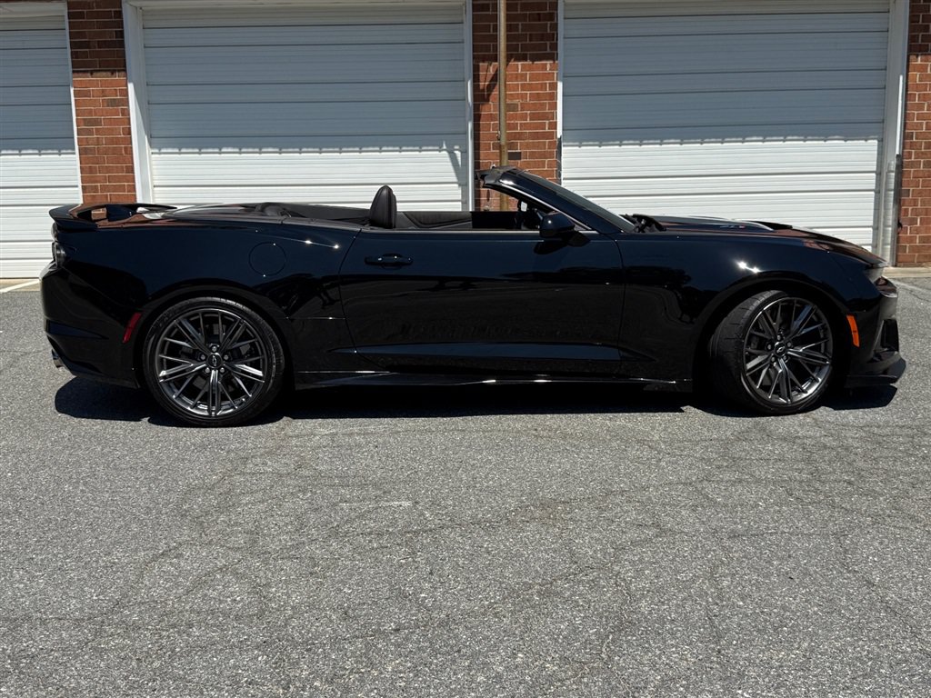 Used 2023 Chevrolet Camaro ZL1 RWD image 38