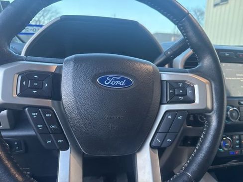Used 2019 Ford F250 Lariat w/ Lariat Value Package image 14
