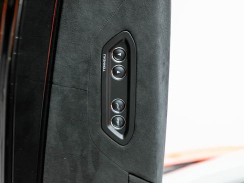 New 2025 McLaren 750S Spider image 17