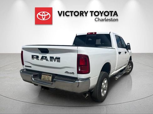Used 2025 RAM 3500 Big Horn AWD/4WD image 7