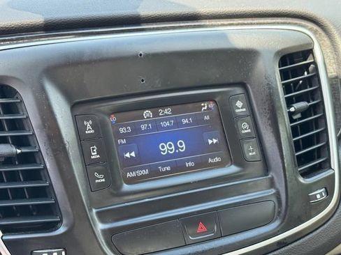 Used 2015 Chrysler 200 C FWD image 25