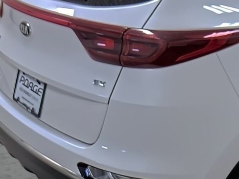 Used 2020 Kia Sportage EX image 13
