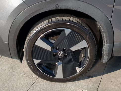 Used 2025 Nissan Kicks SR image 13