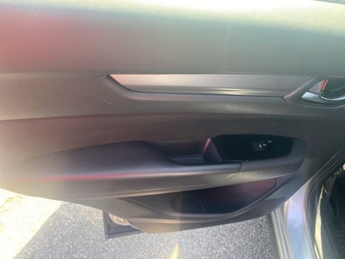 Used 2018 MAZDA CX-5 Sport image 12