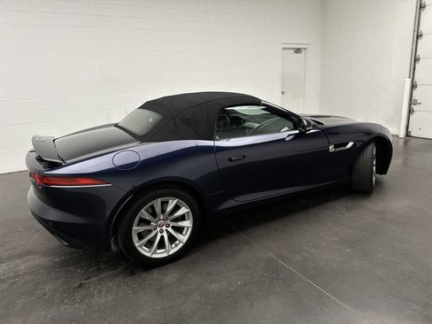 Used 2016 Jaguar F-TYPE Convertible RWD image 8