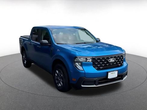 Used 2026 Ford Maverick XLT w/ Equipment Group 301A AWD/4WD image 3