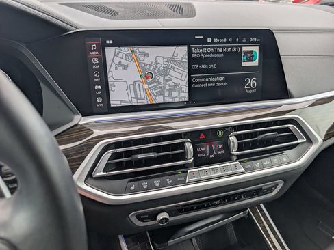 Used 2021 BMW X5 xDrive40i w/ Premium Package AWD/4WD image 9