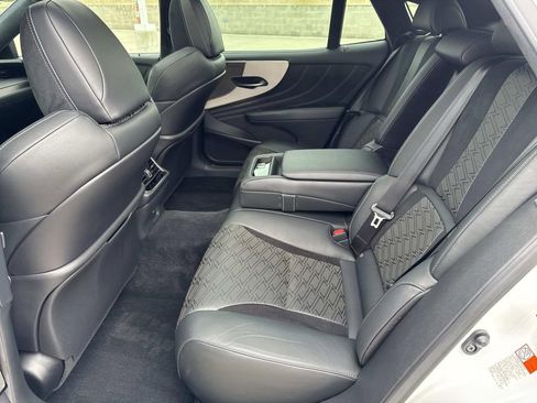 Used 2021 Lexus LS 500 F Sport w/ Dynamic Handling Package image 17