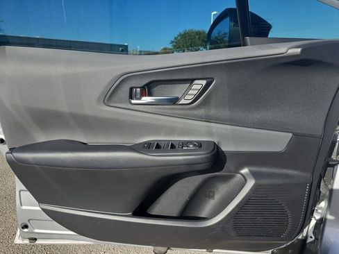 Certified 2025 Toyota Prius Limited image 27