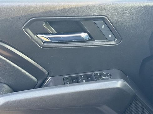 Used 2023 Chevrolet Colorado LT w/ LT Convenience Package image 33