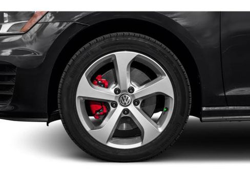 Used 2015 Volkswagen GTI SE FWD image 12