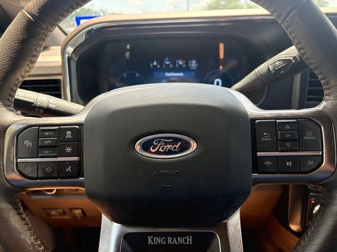 Used 2024 Ford F350 King Ranch AWD/4WD image 17