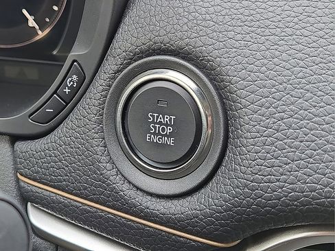 Used 2025 MAZDA CX-90 3.3 Turbo w/ Premium Sport Pkg image 32