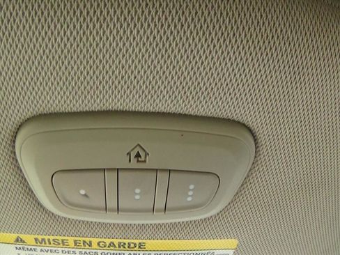 Used 2022 Chrysler Pacifica Touring-L image 29