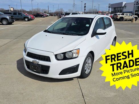 Used 2013 Chevrolet Sonic LT image 2