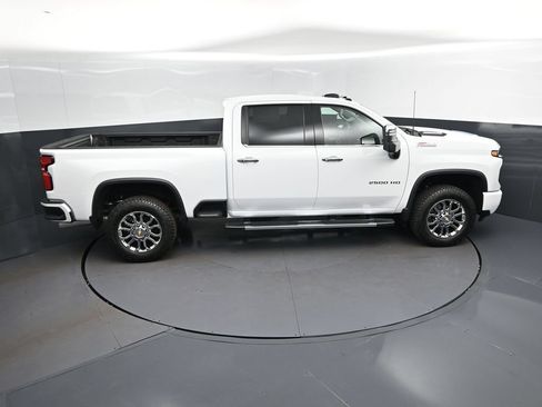 New 2026 Chevrolet Silverado 2500 LTZ w/ Z71 Chrome Sport Edition AWD/4WD image 39