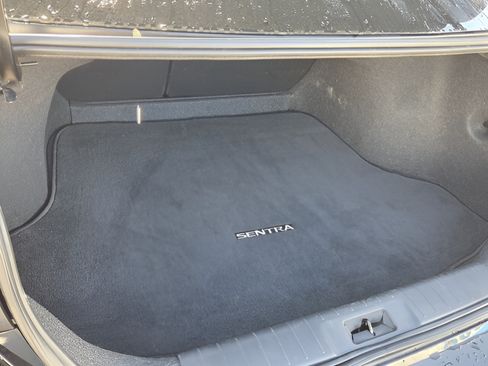 Used 2024 Nissan Sentra SV FWD image 13
