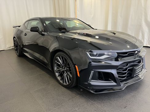 Used 2018 Chevrolet Camaro ZL1 image 7