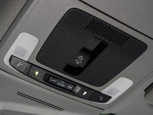 Certified 2025 Acura Integra image 33