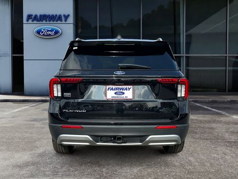 Used 2025 Ford Explorer Platinum image 5