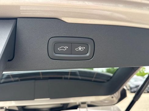 New 2026 Volvo V60 B5 Cross Country Plus w/ Climate Package AWD/4WD image 6