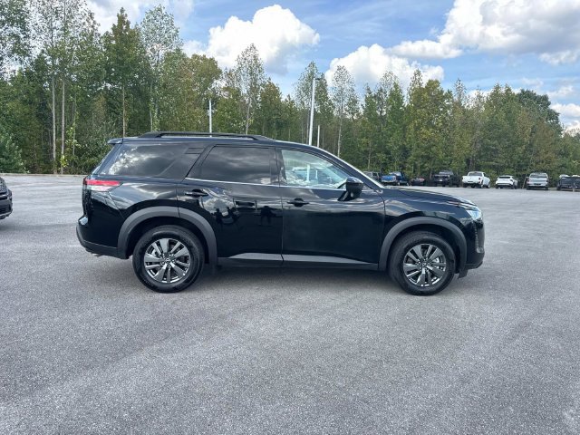 Used 2026 Nissan Pathfinder SV AWD/4WD image 4