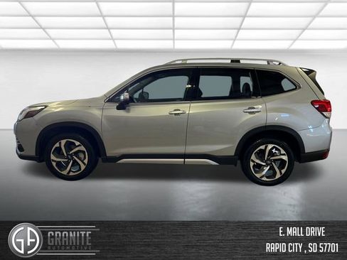 Used 2024 Subaru Forester Touring w/ Convenience Package image 2