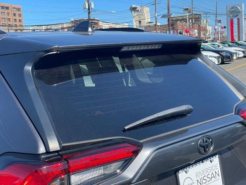 Used 2023 Toyota RAV4 XLE w/ XLE Grade Weather Package AWD/4WD image 27