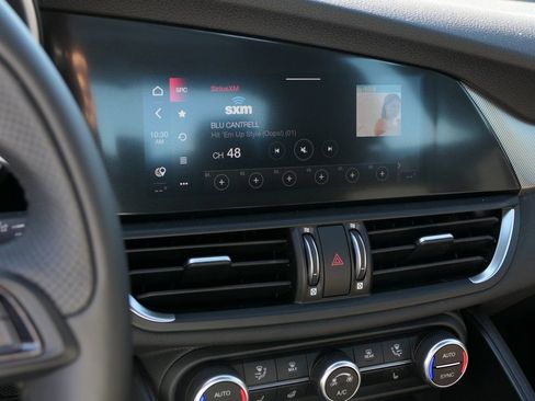 New 2025 Alfa Romeo Giulia AWD image 19