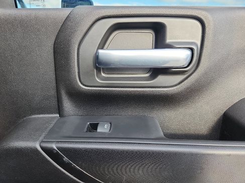 Used 2023 Chevrolet Silverado 2500 Custom w/ Custom Convenience Package image 30