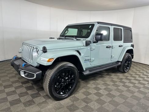 Used 2023 Jeep Wrangler Unlimited Sahara w/ Cold Weather Group image 7