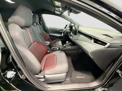 Certified 2025 Toyota Corolla SE FWD image 23