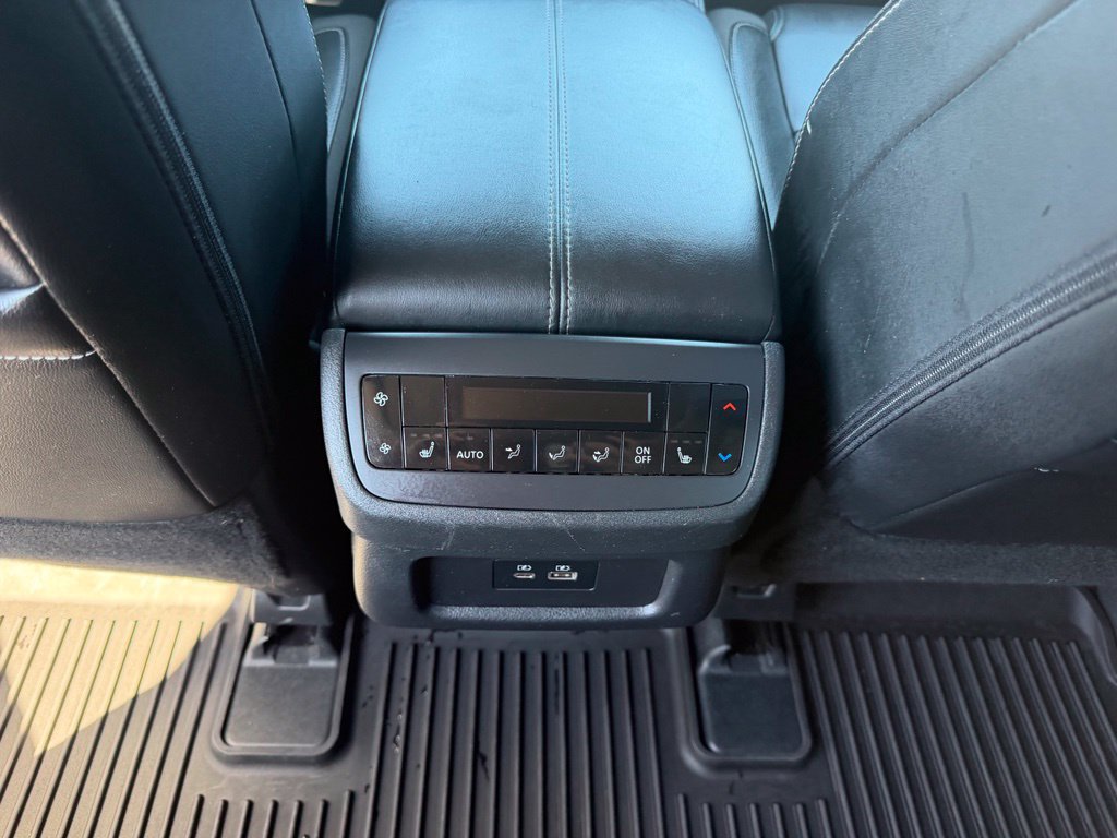 Used 2023 Nissan Pathfinder SL w/ SL Premium Package FWD image 22