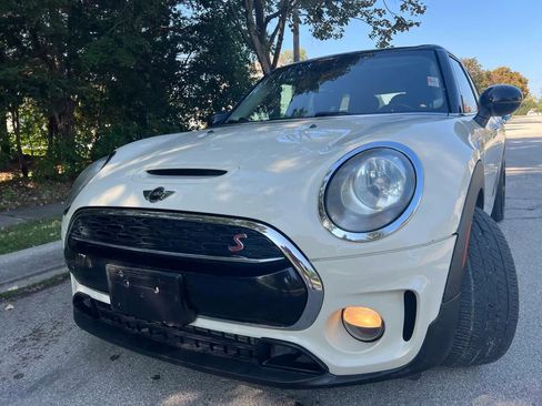 Used 2017 MINI Cooper Clubman S image 3