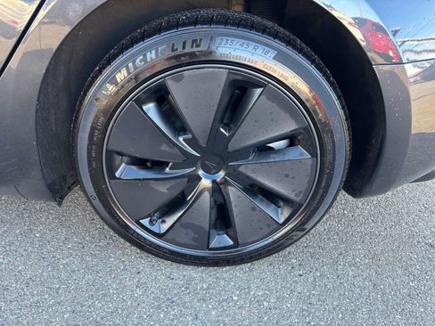 Used 2024 Tesla Model 3 image 9
