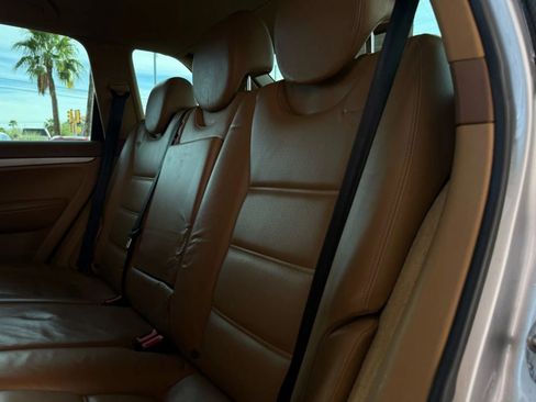 Used 2003 Porsche Cayenne S image 41
