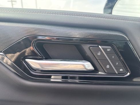 New 2026 GMC Yukon AT4 image 11