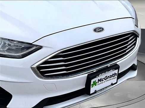 Used 2020 Ford Fusion SE AWD/4WD image 34