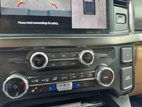 Certified 2024 Ford F350 Lariat w/ Lariat Ultimate Package image 18
