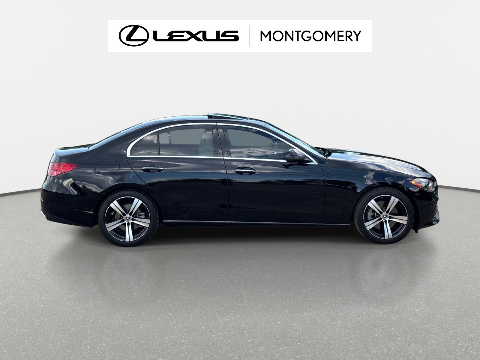 Used 2022 Mercedes-Benz C 300 Sedan image 2