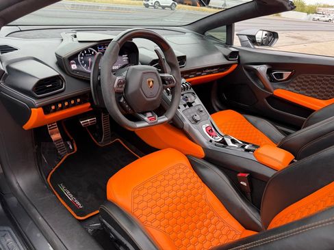 Used 2019 Lamborghini Huracan LP 580-2 image 19