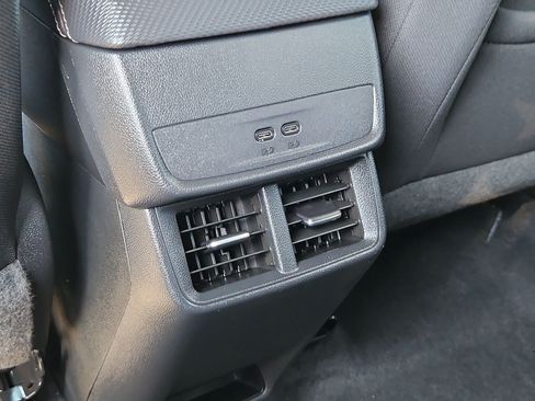 Used 2026 Chevrolet Equinox LT FWD image 22