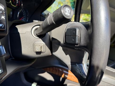 Used 2020 Chevrolet Tahoe Premier image 16