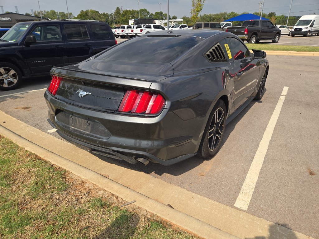 Used 2020 Ford Mustang Premium RWD image 3